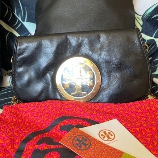 トリバーチ2wyショルダーバック