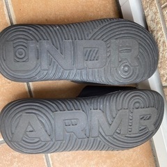 アンダーアーマー　サンダルの画像