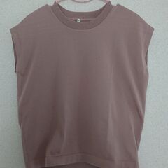 無印のカットソー