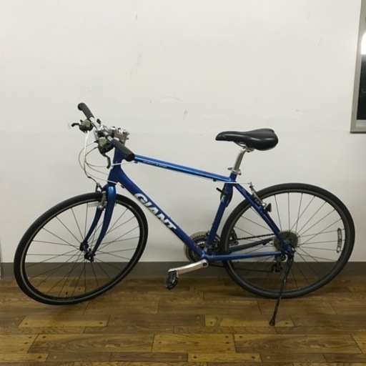 ロ2307-754 GIANT クロスバイク鍵付き