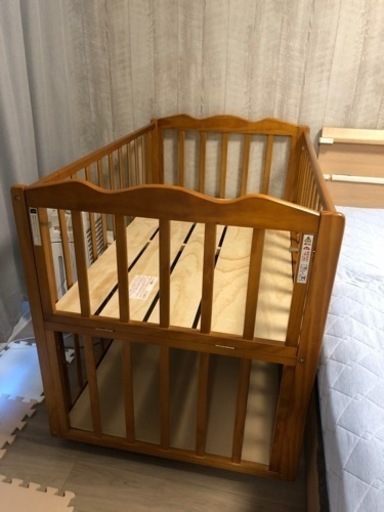 大和屋ベビーベッド（添い寝できるタイプ）