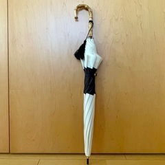 タッセル付き ツートーンの日傘 LS Scene 使用感ありの画像