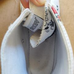 SNOOPYの靴の画像