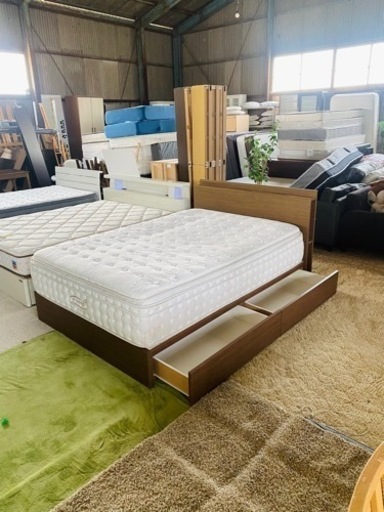 激安‼️ニトリダッブルベッド140x200cm?引き出し付き?コンセント付き??姫路市配達設置無料???