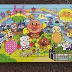 【取引済】パズル(65ピース) アンパンマン　　