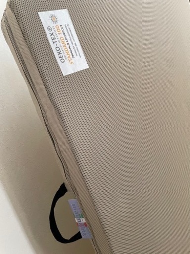 美品　マニフレックス3つ折りマットレス
