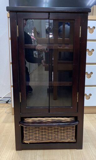 【レガストック川崎本店】★大特価★モダン チェスト ガラス扉 ブラウン