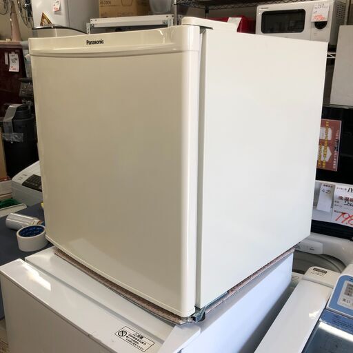 2022年製 パナソニック NR-A50D-W 1ドア小型冷蔵庫 (45L・右開き)