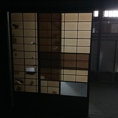 【8/3から解体】レトロ　格子戸　下半分が縦に開きます