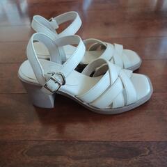 ル・タロン　サンダル👡の画像