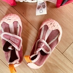 子ども　ウォーターシューズ&ライフジャケットの画像