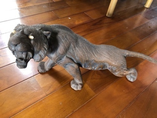 お値下げ致しました虎の置物