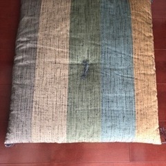 西川　座布団　5枚