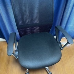 デスクチェア　(受け渡し者決定済み)