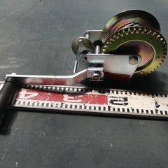 2,000円。手動ウインチ　巻上機 未使用
