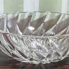 昭和レトロなガラスの器　２種×2枚　計４枚の画像