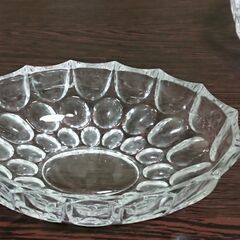 昭和レトロなガラスの器　２種×2枚　計４枚の画像