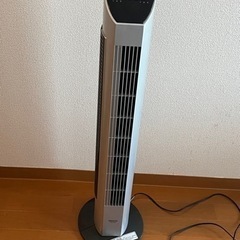 タワー扇風機　あげます［取引中になります］の画像