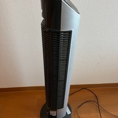 タワー扇風機　あげます［取引中になります］の画像