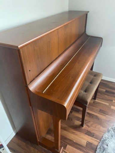 KAWAI アップライトピアノ　木目　※金額要相談　【商談中】