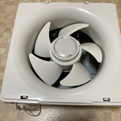 美品　東芝製　換気扇　主に市営住宅など。の画像