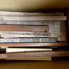 値下げ！！材木・木材いろいろ差し上げます。　マホガニー、チェリー、パープルハート、パドック、ホワイトオークの画像