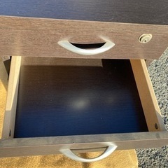 小さ目袖机の画像
