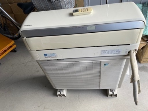 早い者勝ち！　DAIKIN  6畳用　2.2kwエアコン　F22LTHXS-W