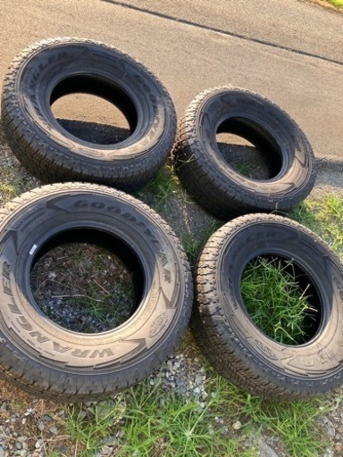 205 70 16ノーマルタイヤ