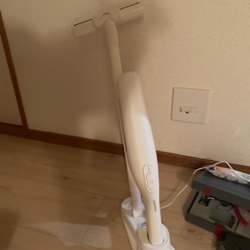 決まりました　箱あり　サイクロン掃除機　コードレス
