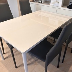 【お譲り先決まりました】ダイニング5点セット(テーブル＋チェア4脚)の画像