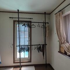 【美品】アイリスオオヤマ【耐荷重120㌔】突っ張りポールハンガーラック　２段式の画像