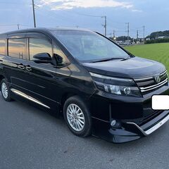 VOXY ハイブリッドV車検７年８月両側パワースラーリアモニタフ...