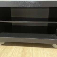 差し上げます。横60cm、奥行き40cm、高さ37cm、キャスター付き、コンパクトなtv台の画像