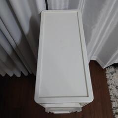 すきま収納（ニトリ）の画像