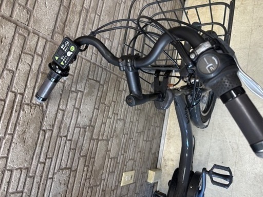 サマーSALE  東京23区配達無料　新基準 ブリヂストン　ビッケ　bikke 8.7Ah リチウム 電動自転車 中古　501