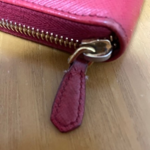 最終値下げ‼️ ブランド長財布PRADA  赤