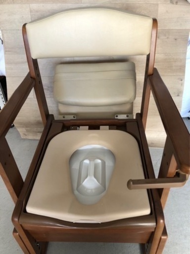 介護用トイレ 家具調トイレコンパクト ポータブルトイレ 安寿