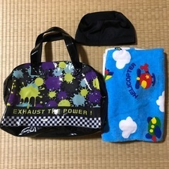 プールバッグ、タオル、水泳帽、水着