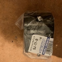 エアコン　配管　化粧カバーの画像