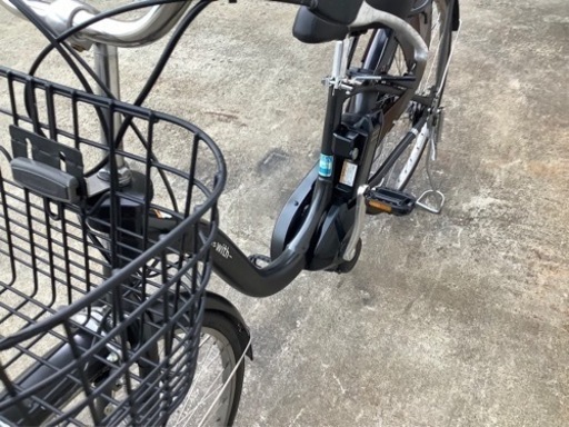 143 ヤマハ最新機種電動アシスト自転車pas with26インチ　マッドブラックアルミ