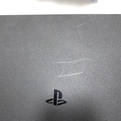 取引中　PS4本体　ソフト11個セットの画像