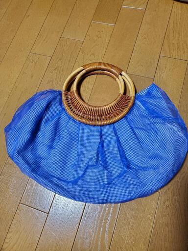 フワッと軽いバッグ