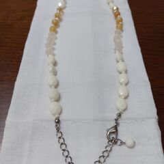 マルチカラーストーンネックレス(新品・未使用)　白・ピンク系　の画像
