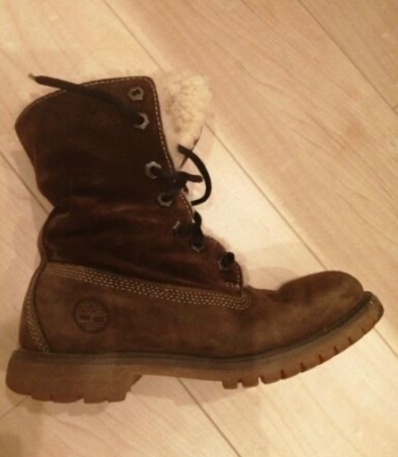 ティンバーランドボアブーツです
