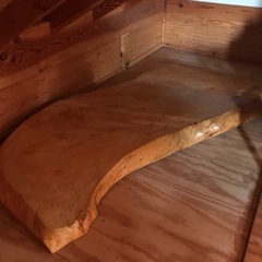 一枚板の天然木テーブル天板の画像