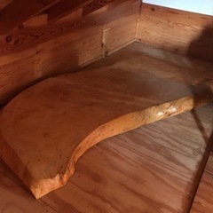 一枚板の天然木テーブル天板の画像