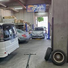 自動車整備士　◎未経験者大歓迎／資格取得の補助金制度あり！／交通費支給あり／残業無し／楽しい環境🎶の画像