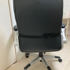 クッション付き回転チェア　の画像