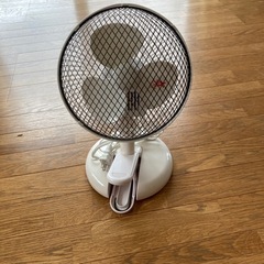 小型扇風機　無料でお譲り致します。